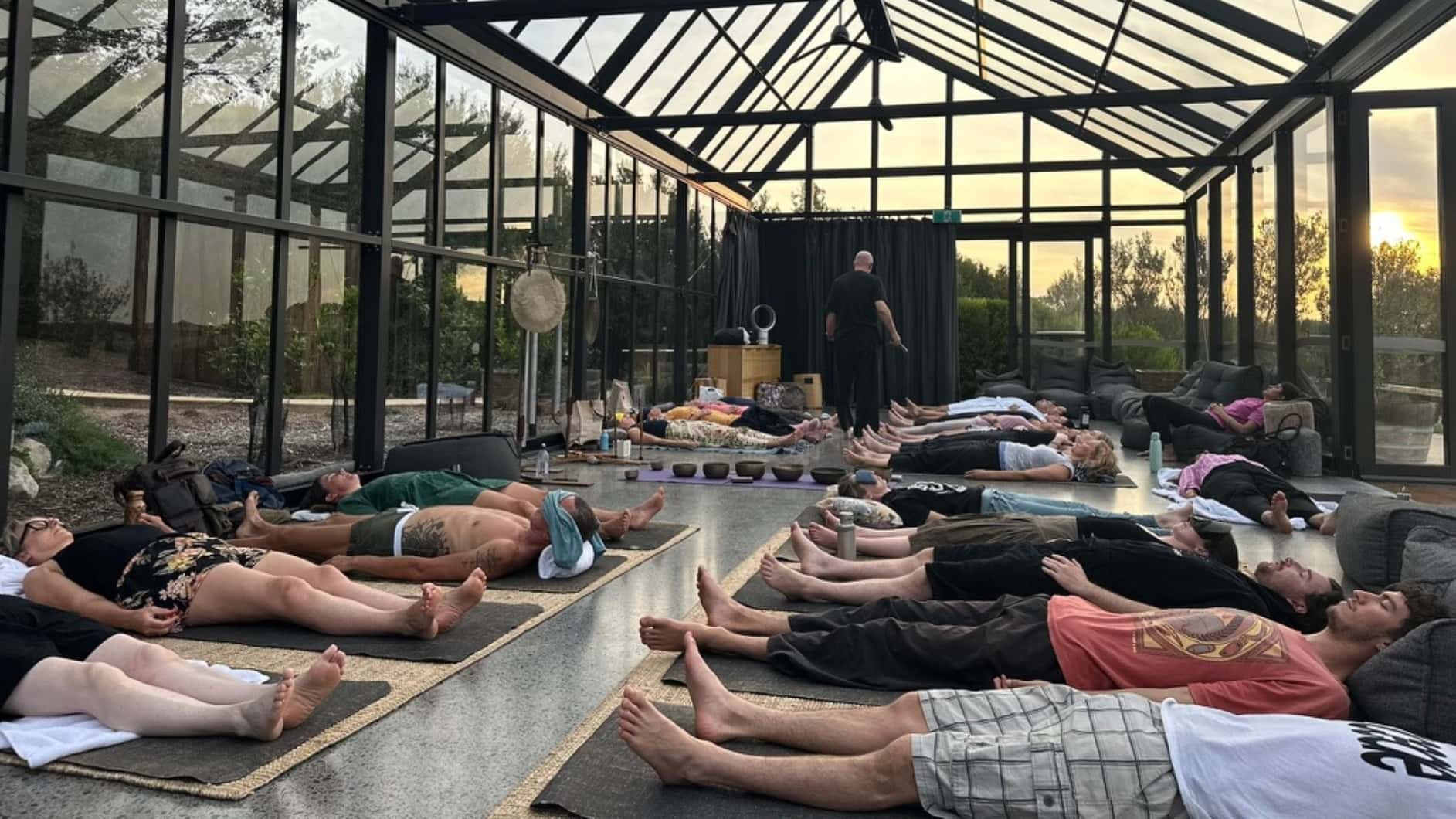 Avishai Barnatan facilitating a Sound Shower event