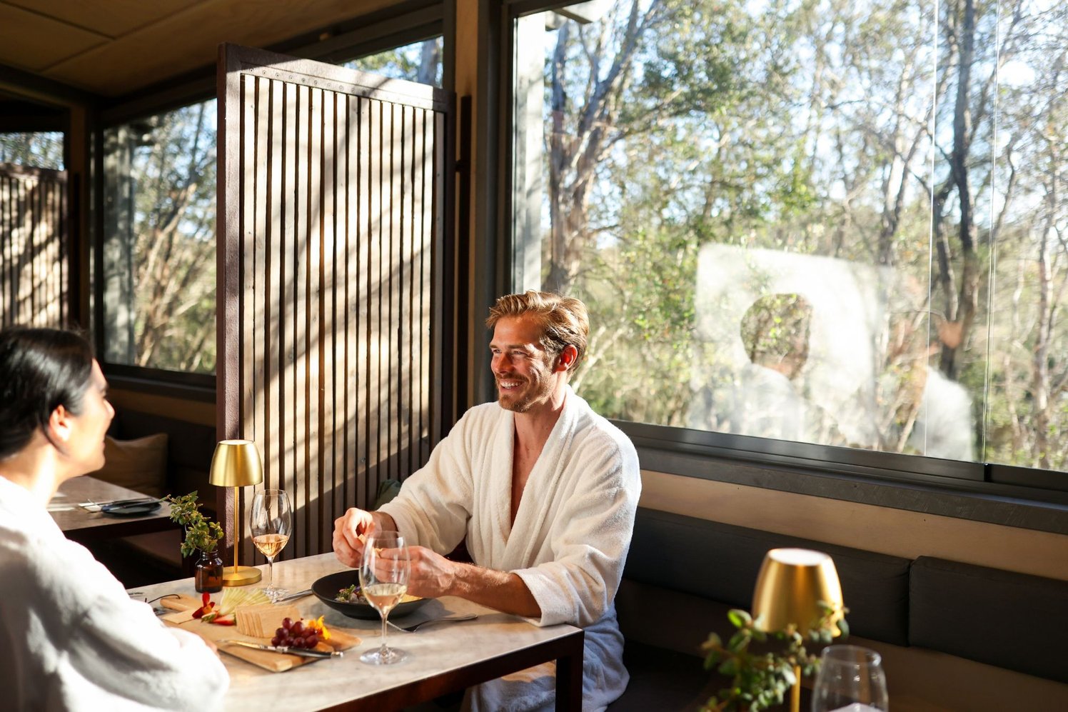 Two people dining in the Spa Dreaming Centre dining room