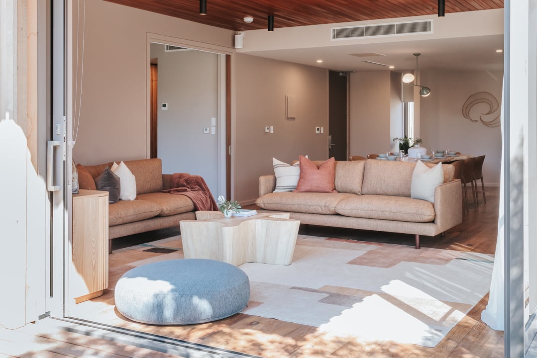 The living room of the Peninsula Suite